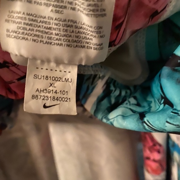 Nike Set Jacket Pride Multi Color Diamonds XL EUC Lowest Price Listed! - Picture 5 of 6